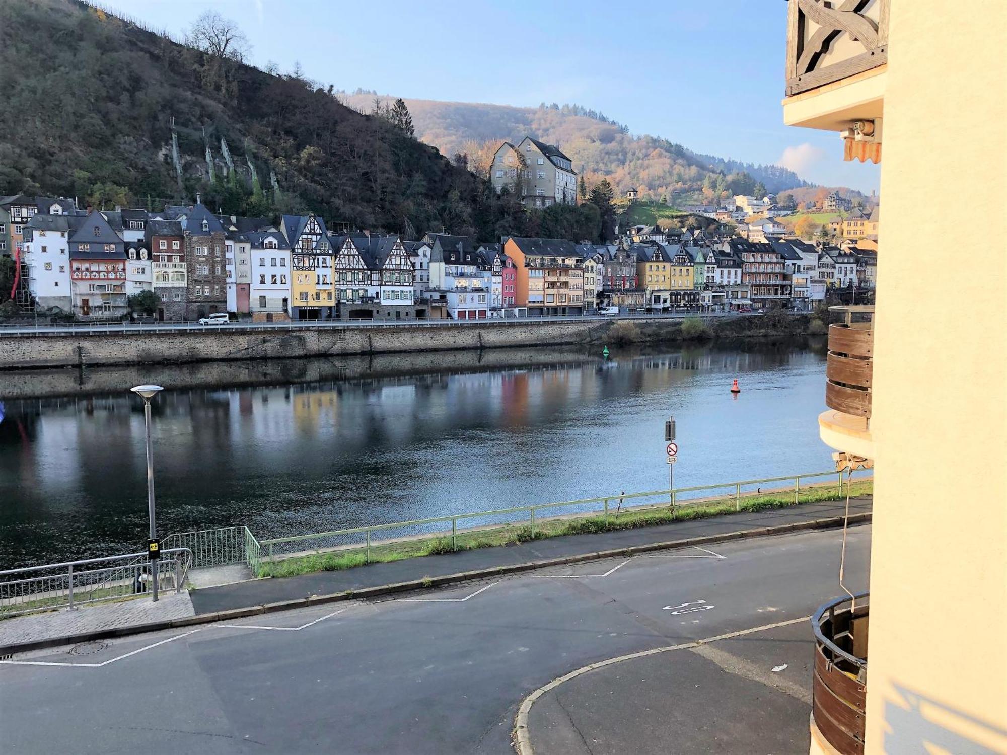 Ferienwohnungen Haus Zur Linde Cochem Pokoj fotografie